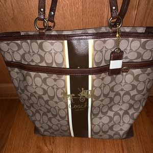 Coach Classic all leather tote!